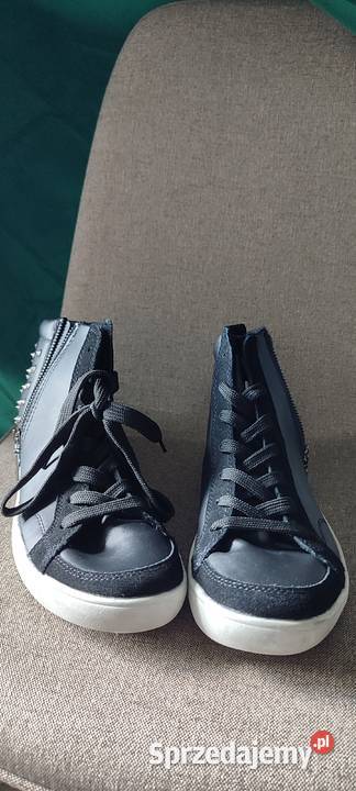 Nowe czarne buty z ćwiekami Zduńska Wola sprzedam