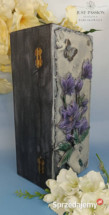 Ręcznie malowana szkatułka drewniana z motywem