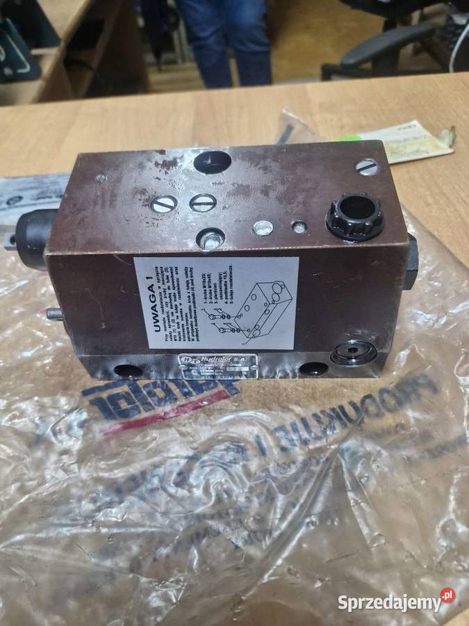 Rozdzielacz hydrauliczny C360 C360 3P Hydrotor Stoczek Łukowski