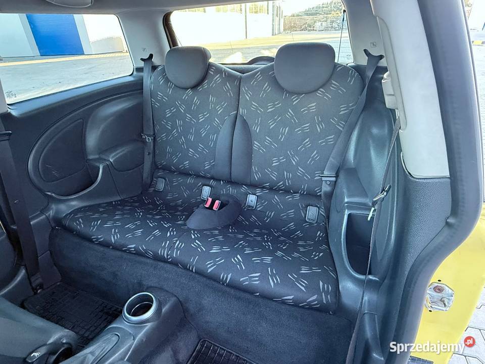 Mini One 16 benzyna 2004 r 144 000 Żółty warmińsko-mazurskie Olsztyn