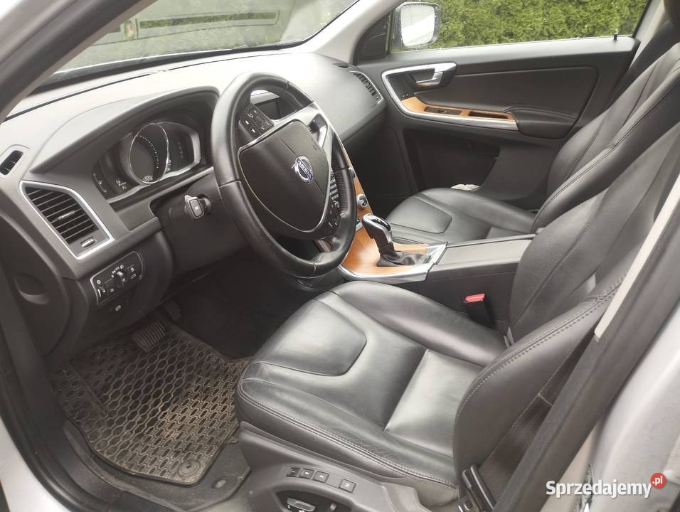 Sprzedam Volvo XC60 inscription Motoryzacja Skórzec