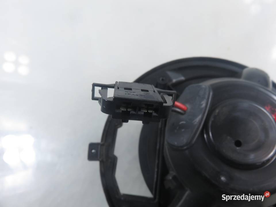 DMUCHAWA VW TOURAN II 1T3 1K1820015L 3C0907521F osobowe małopolskie