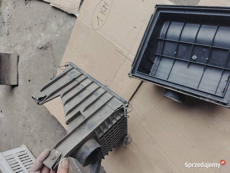 OBUDOWA FILTRA POWIETRZA PRZEPŁYWOMIERZ DOLOT osobowe Kamień-Kolonia sprzedam
