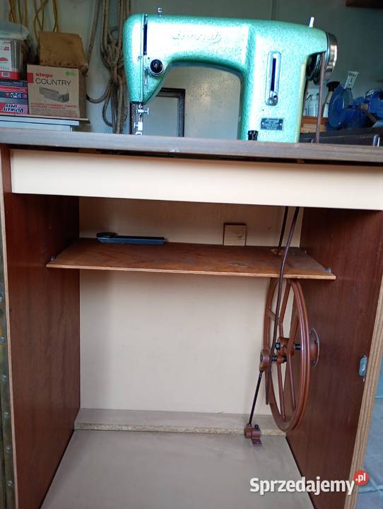 Maszyna do szycia PRL Ostrowiec Świętokrzyski