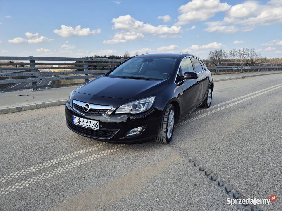 Opel astra j 16 hb 5d cosmo163tkm nieuszkodzony Astra Bełchatów