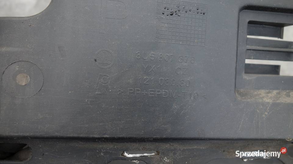 ŚLIZG PRAWY LEWY ZDERZAKA TYŁ SKODA SUPERB I osobowe sprzedam
