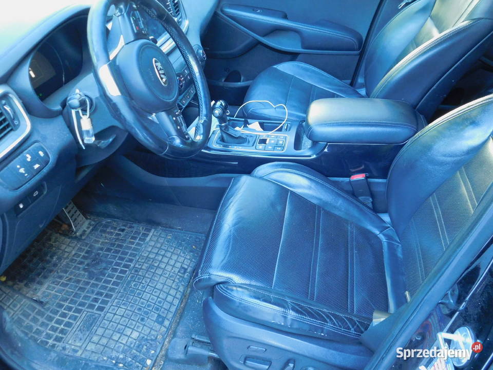 Syndyk sprzeda Kia Sorento 2017 r nieuszkodzony Radom