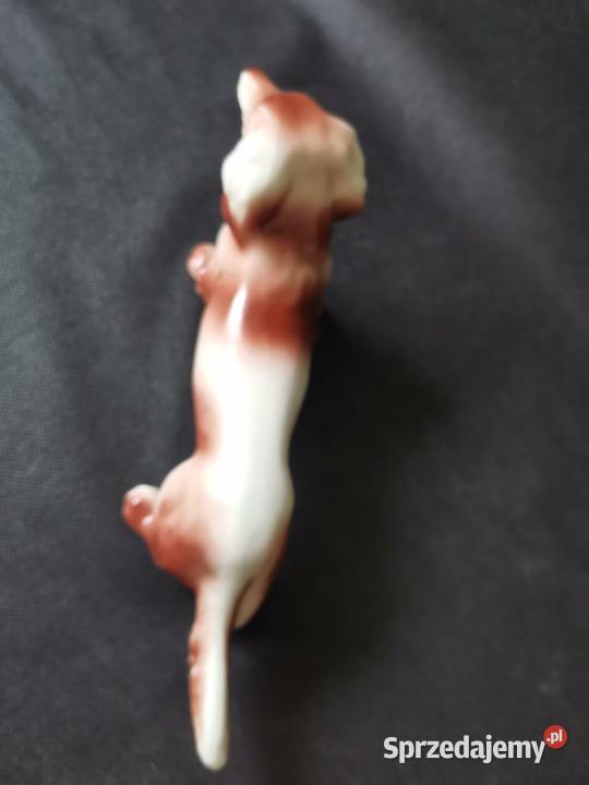 Stara figurka porcelanowa Pies Jamnik porcelana Katowice