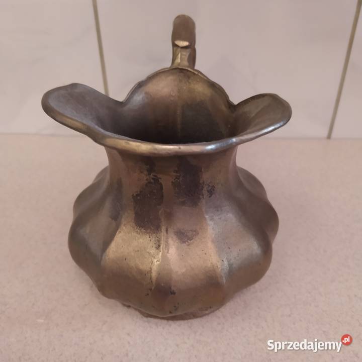 Dzbanek z masywnego mosiądzu pomorskie Gdańsk