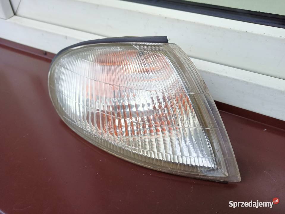 Hyundai Lantra II 2 kierunkowskaz kierunek prawy osobowe Oświetlenie