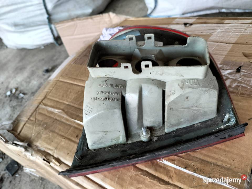 LAMPA TYLNA SEAT CORDOBA PRAWA 6K5945096 Kamień-Kolonia