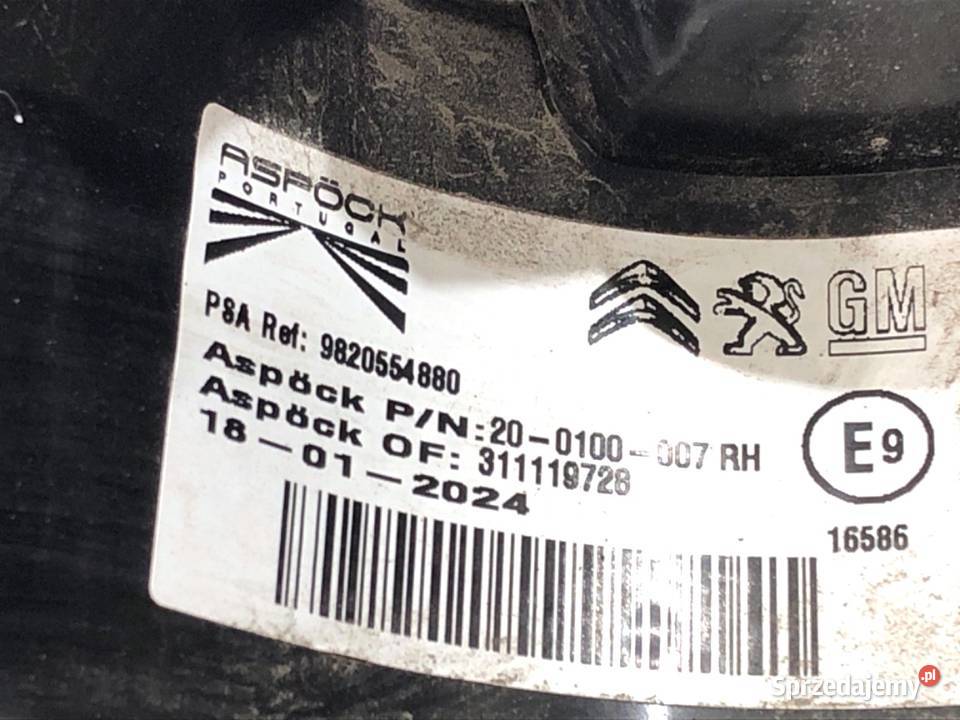 LAMPA PRAWY TYŁ OPEL COMBO D 9820554880 Van osobowe Lampy tylne podkarpackie sprzedam