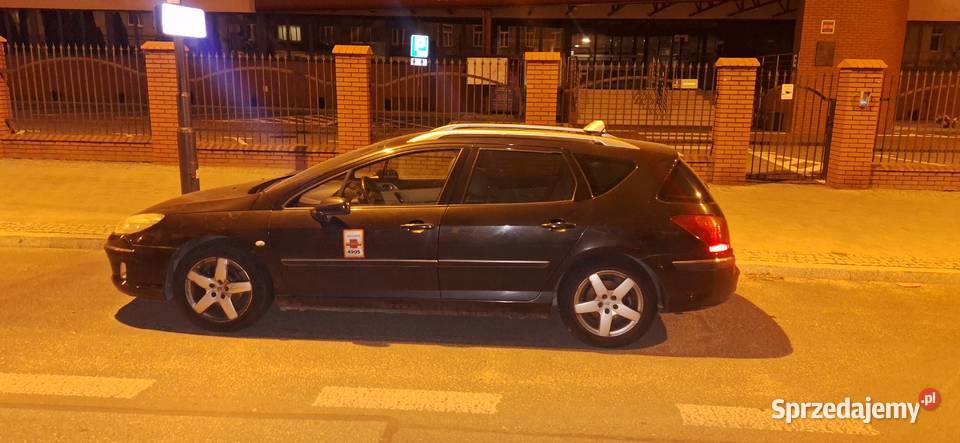 Sprzedam Pegouta z uszkodzona szkrzynia Łódź sprzedam