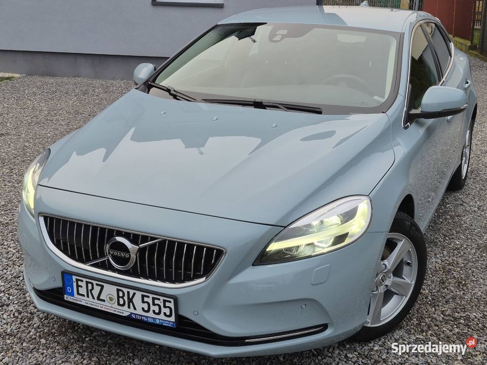 Volvo V40 20 benzyna 152Inscription elektrochrom. lusterka boczne Ostrowiec Świętokrzyski sprzedam