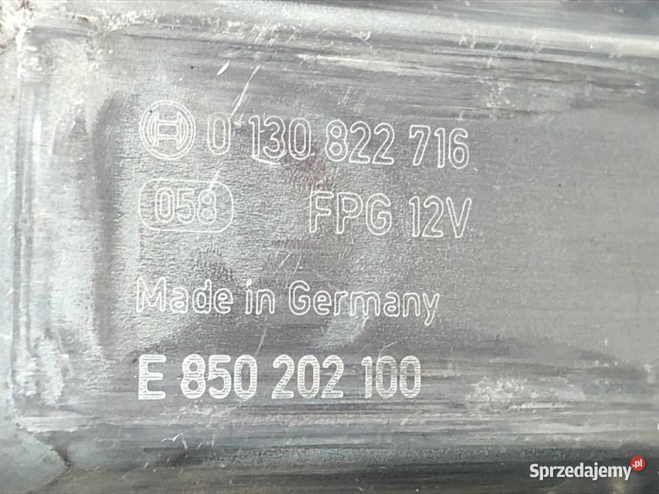 PODNOŚNIK SZYBY PRAWY PRZÓD SKODA OCTAVIA III osobowe