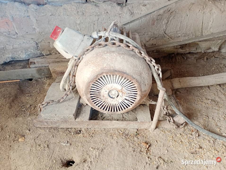 Sprzedam śrutownik z silnikiem Makowiska