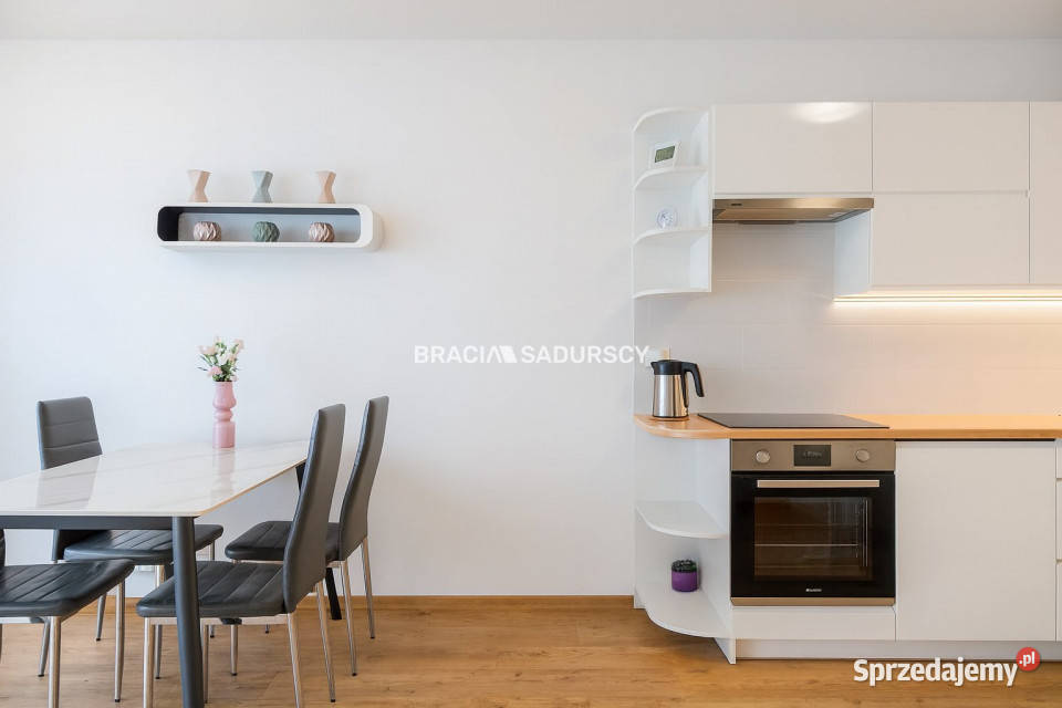 Mieszkanie 4937m2 3 pok Kraków Macieja Dębskiego