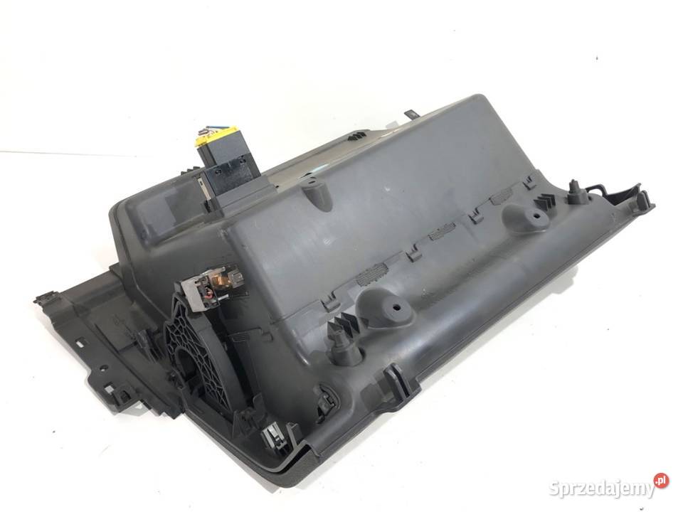 SCHOWEK PASAŻERA VW TOURAN Minivan 0310 osobowe