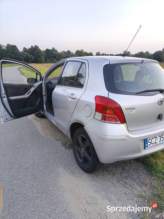 Toyota Yaris 2009 Salon 10 Benzyna 162 5 drzwi śląskie Nowa Wieś sprzedam