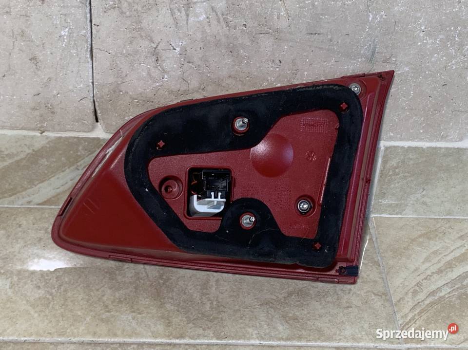 Lampa tylnej klapy lewa Volkswagen Passat B7 LED małopolskie Barwałd Dolny