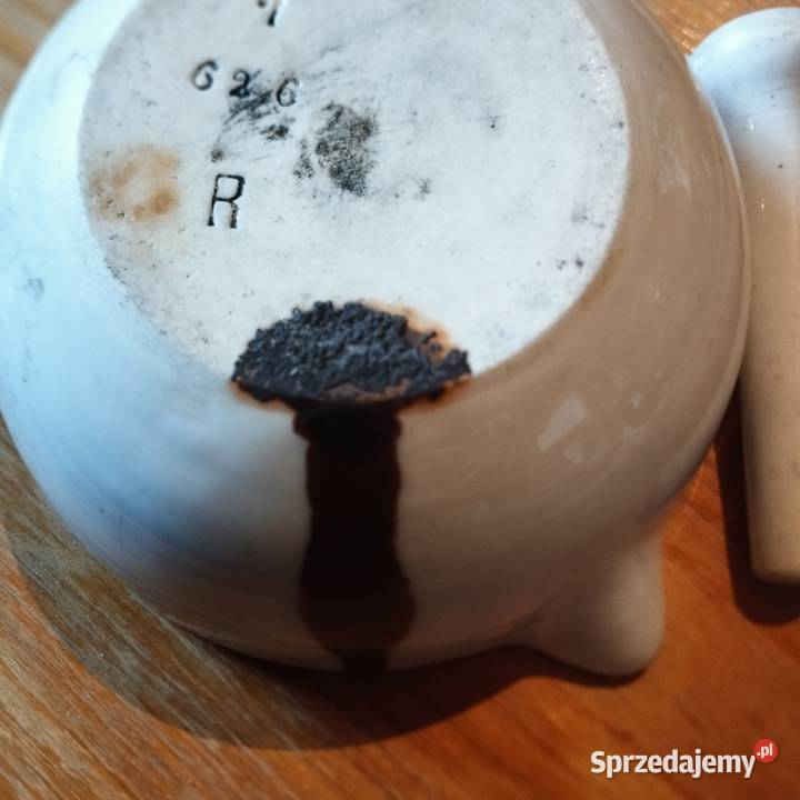 Stary możdzierz porcelanowy sygnowany z Gliwice