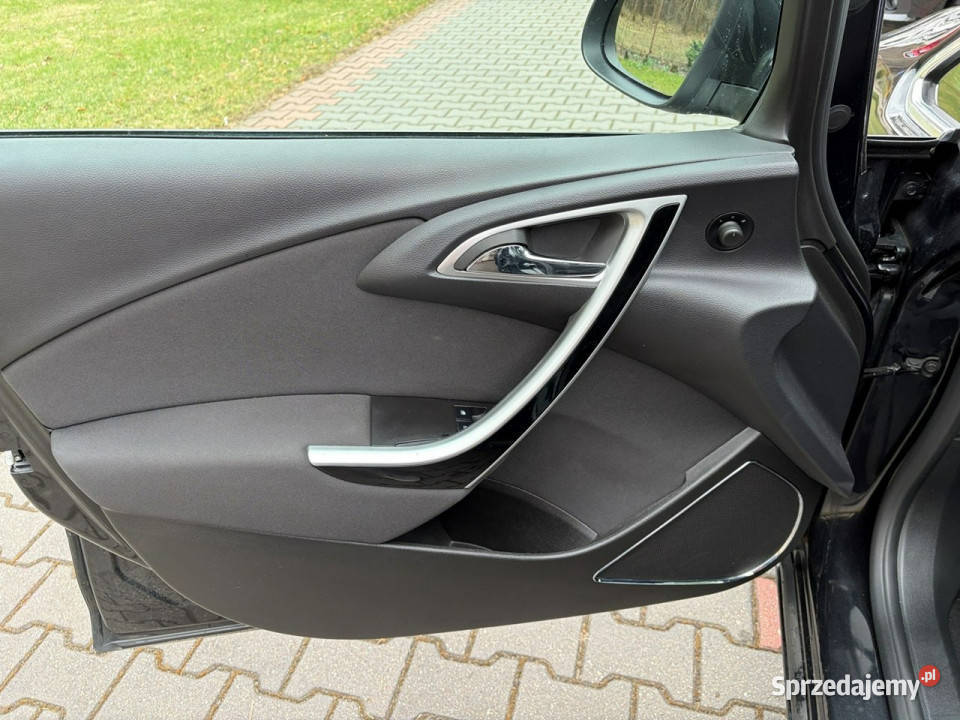 Opel Astra 14 turbo 120 Sportowe fotele Alu światła przeciwmgielne