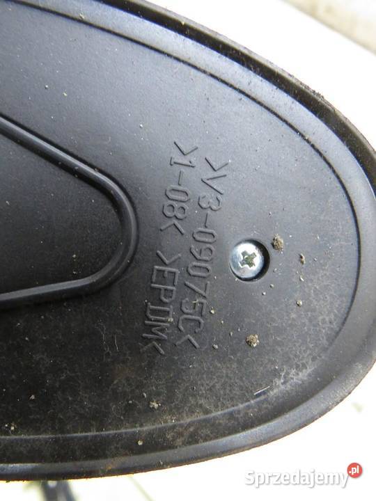 AVENSIS T29 T27 ANTENA DACHOWA 1618 68 Części samochodowe