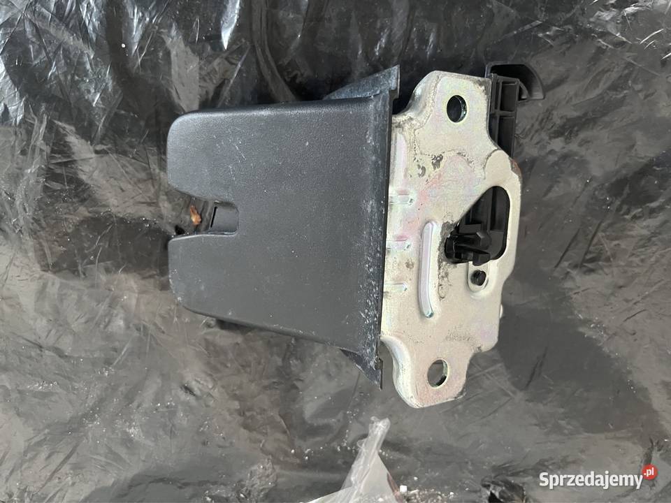 Zamek do klapy tył VW golf VIII kombi Klapy bagażnika Kielce