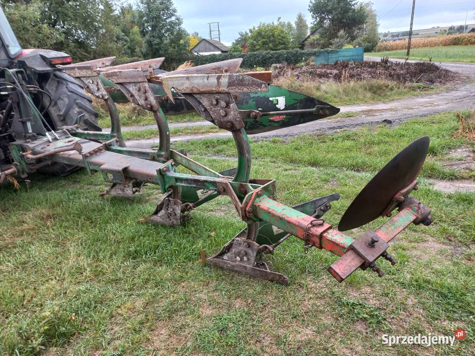 Pług 3 skibowy obrotowy odkładnice 42 HUARD