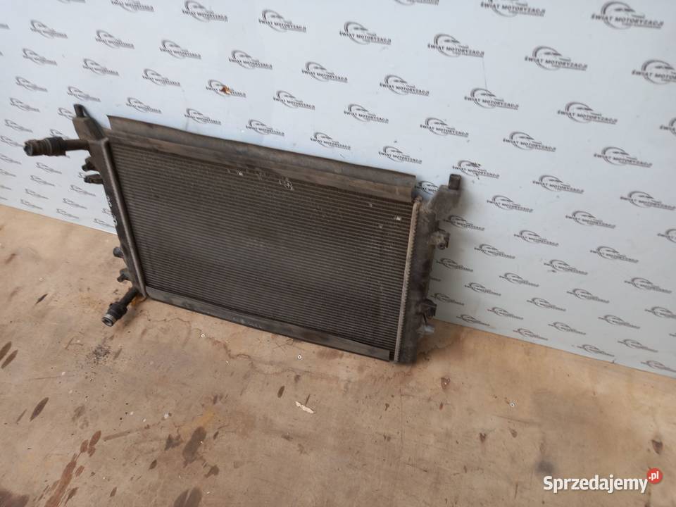 AUDI A3 8P II LIFT 14 TFSI 10r chłodnica wody osobowe Kielce