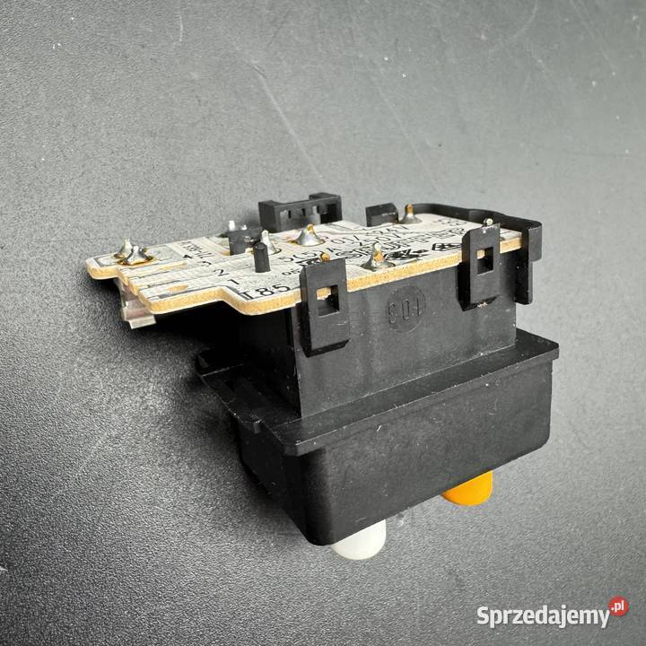 Włącznik sieciowy pralki Miele