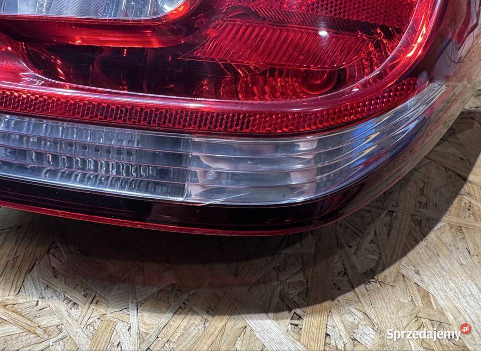 Lampa tył tylna prawa rh citroen DS ds3 I 1 10