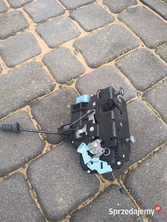 Sprzedam części do drzwi skody octavii Pierzchnica