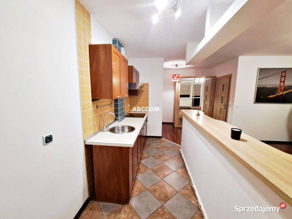 Bieńczyce mieszkanie z balkonem 2008r piwnica Kraków