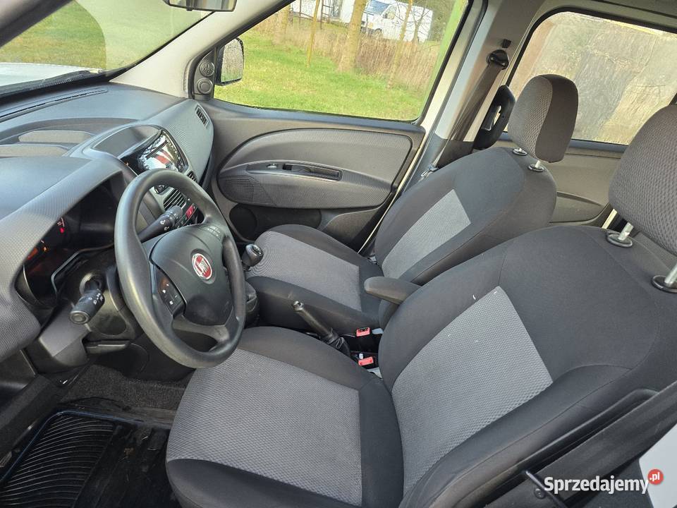 Fiat Doblo 14T 120 Salon Volvo Full Serwis ASO manualna Sandomierz