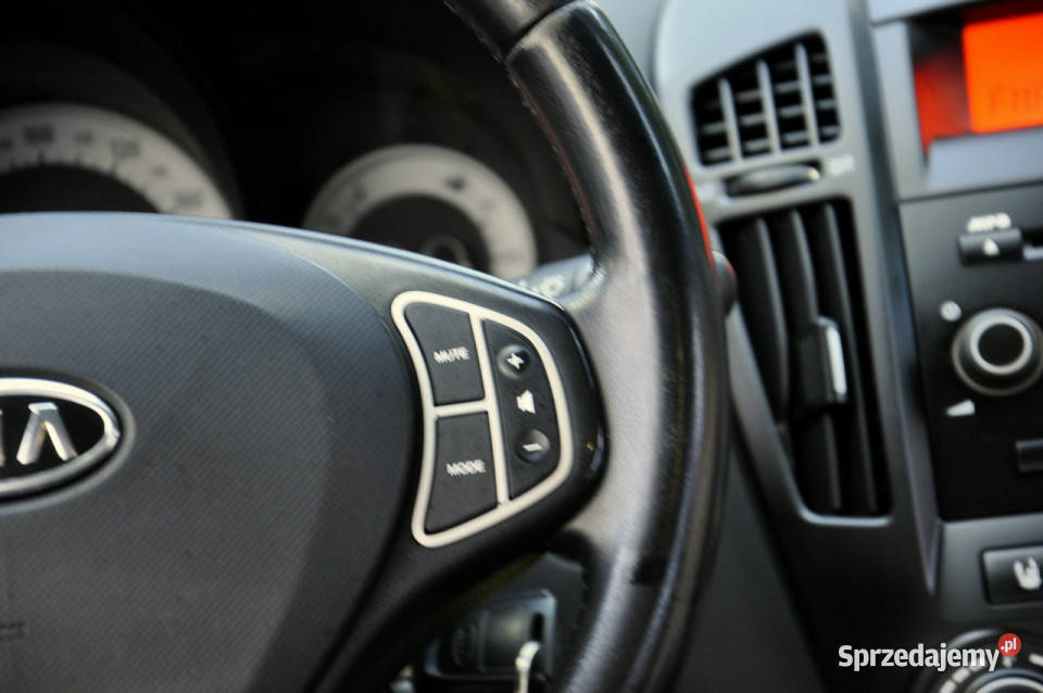 Kia Ceed SW 14i 109 benzyna