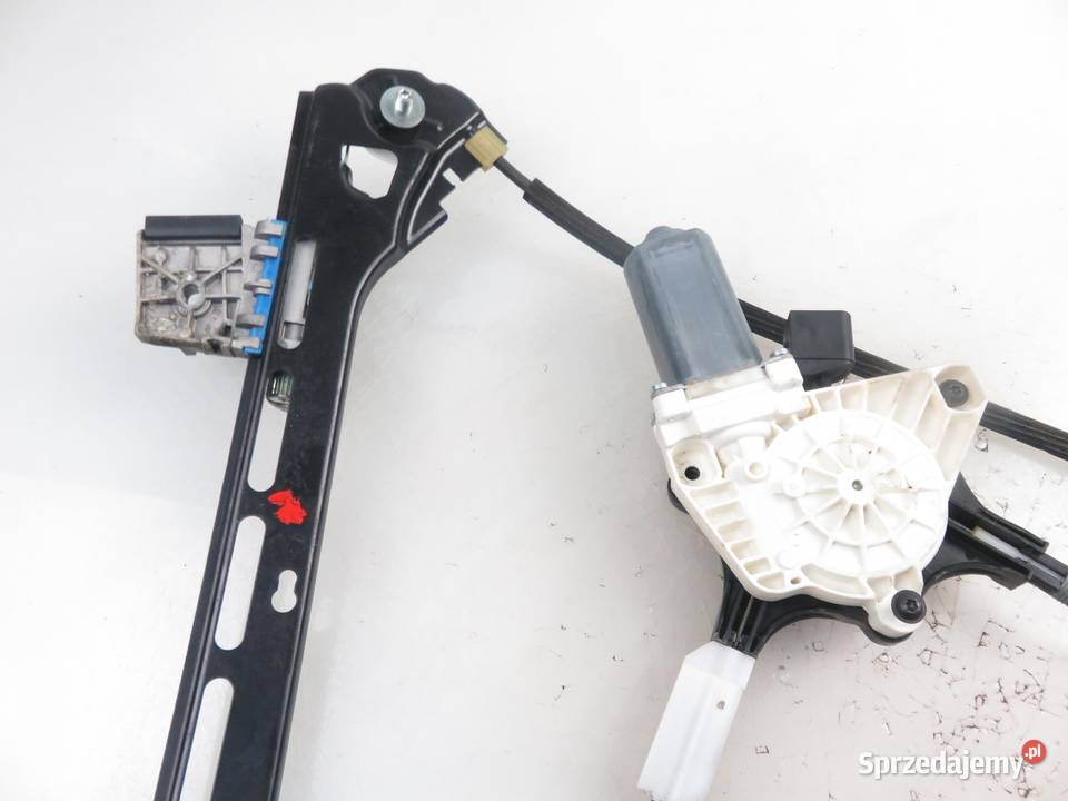 PODNOŚNIK SZYBY PRAWY MERCEDES 207 2077200246