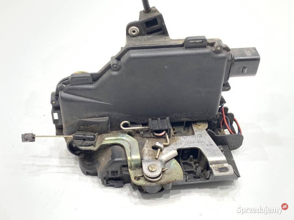 ZAMEK DRZWI PRAWY TYŁ VW PASSAT B5 FL Hatchback sprzedam