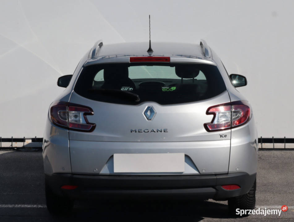 Renault Megane 12 TCe gniazdo USB Megane