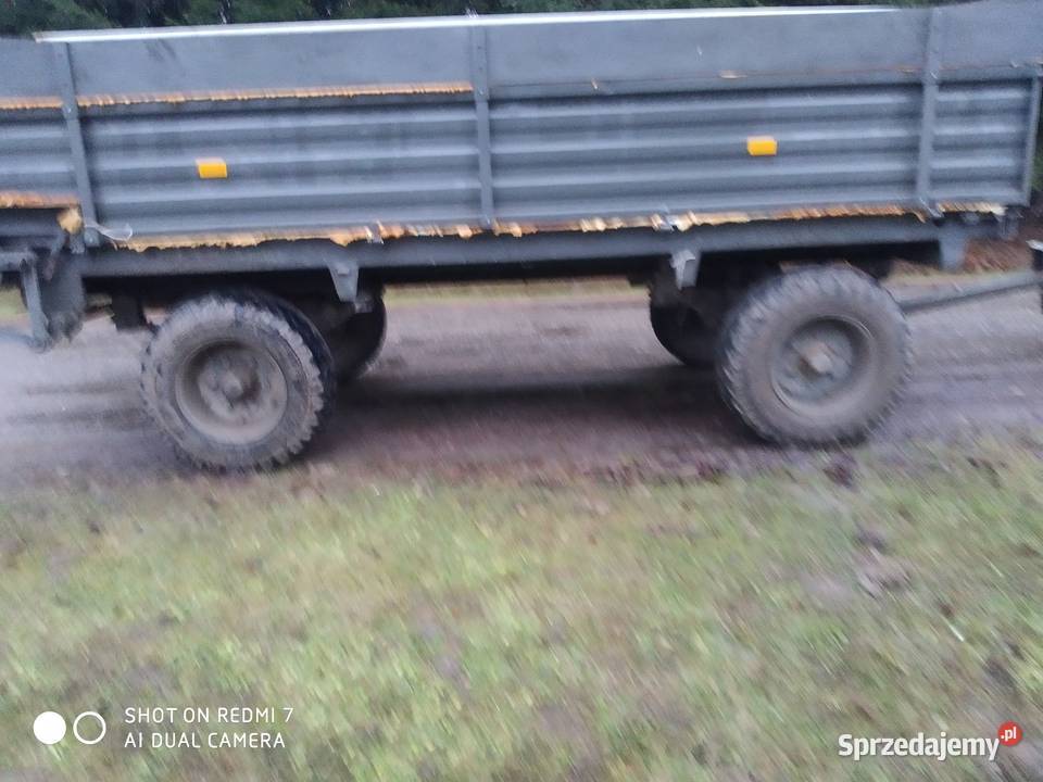 Sprzedam dwa rozrzutnika dwuosiowe