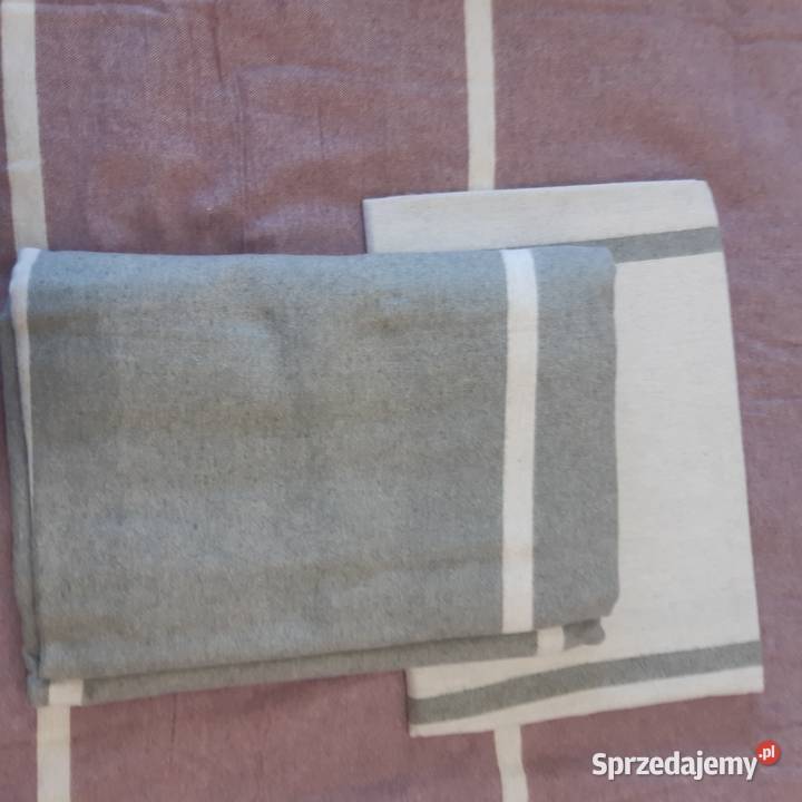 Boxy z posciela Malenia