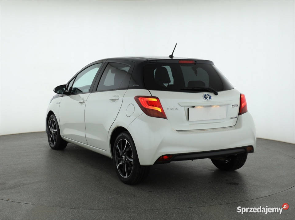 Toyota Yaris 15 Hybrid Yaris Piaseczno