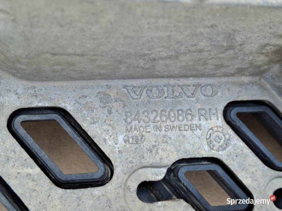 VOLVO FH5 FM5 STOPIEŃ PRAWY DOLNY TREP NAKŁADKA Bieleń