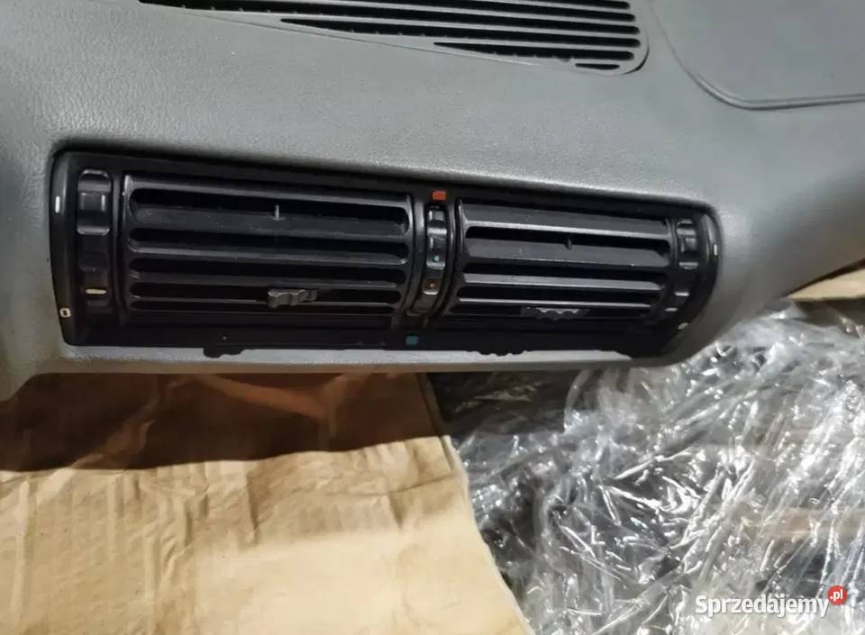Kokpit konsola BMW E34 lift kompletny Żory
