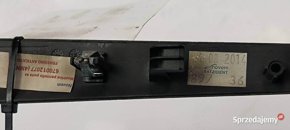 DEKOR LISTWA MASERATI GHIBLI 670012077 osobowe