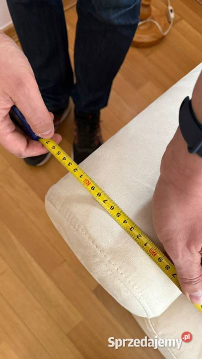 Duża sofa rozkładana z pojemnikiem kremowa