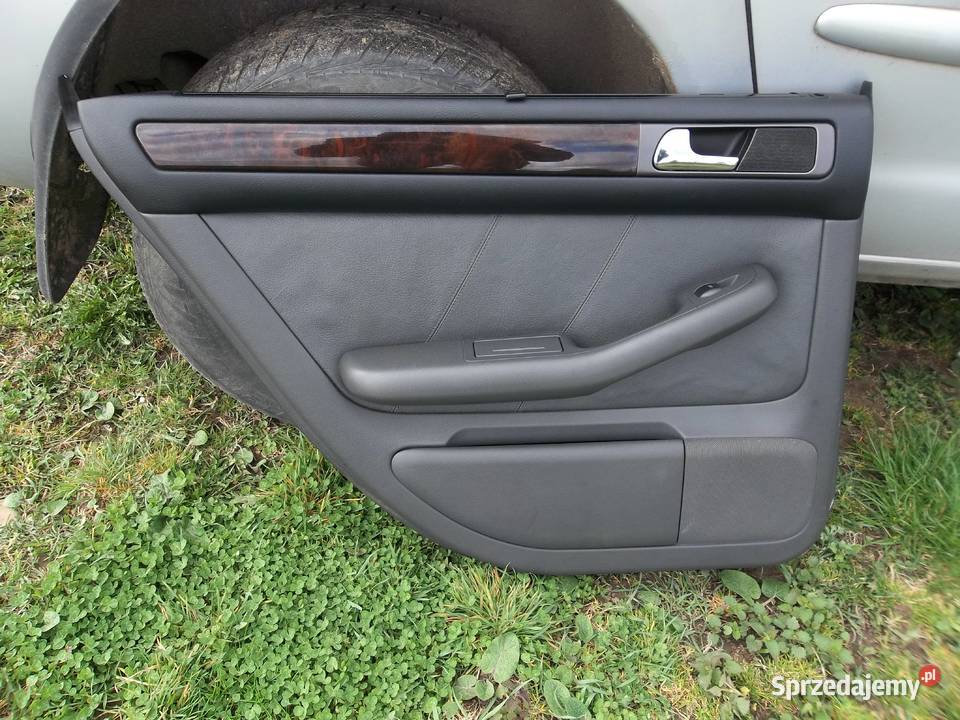 Boczki drzwi szara skóra ori roletki Audi A6 C5 Fotele i kanapy warmińsko-mazurskie Iława