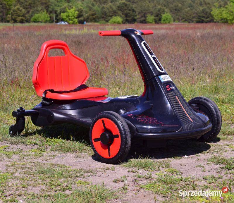 SZYBKI DRIFTUJĄCY GOKART BLUETOOTH ŚWIATŁA