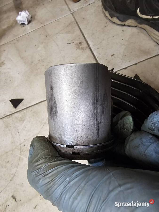 Suzuki LT 80 cylinder tłok tuleja LT80 Cylindry, głowice, pierścienie Jelenia Góra