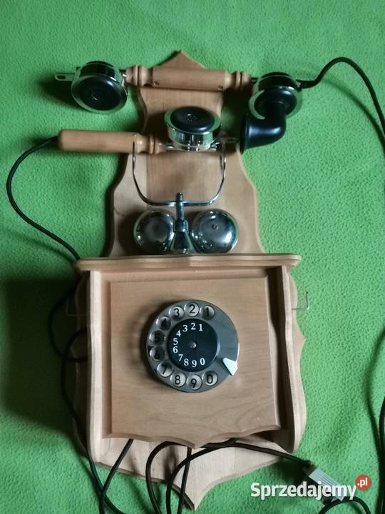 Polski Telefon wiszący z czasów PRLu Telefony przewodowe Kraków